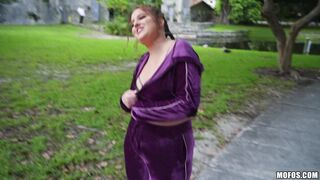 2019-04-04-4352315-velour-contours_720