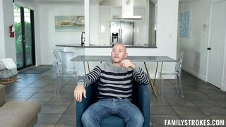 2021-09-23-17644-carmela_clutch_720