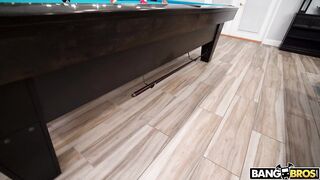 2021-08-02-8922331-too-long-to-fit-in-her-ass_720