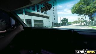 2020-04-22-8923941-teen-cheats-on-her-bf-for-cash_720