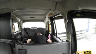 2015-10-29-4073821-lady-in-fancy-dress-does-anal-on-halloween_720