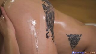 2018-09-29-4353456-big-tits-babe-has-hairy-pussy-eaten_720