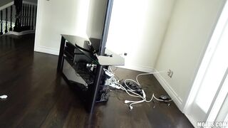 2018-11-18-3681911-cable-tied_720