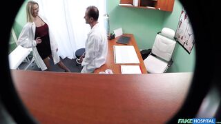 2015-11-24-4085081-new-nurse-takes-double-cumshot_720