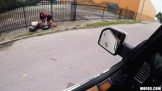 2019-02-26-4350813-leaving-her-baggage-behind_720