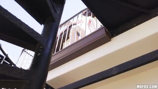 2018-11-10-3658611-window-watcher-gets-his-wish_720