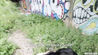 2018-09-24-3052681-filling-her-pussy-and-her-pockets_720