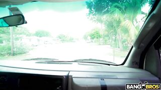 2019-10-30-8926171-halloween-fuck-session-on-the-bus_720