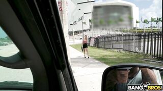 2019-10-02-8928661-kali-rose-fucks-dudes-on-the-bus_720