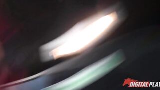 2015-12-10-4136681-erotica-fm-scene-4_720