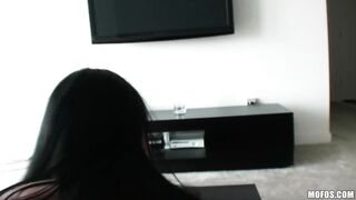 2018-06-10-3008801-tanned-and-stretched-out_720