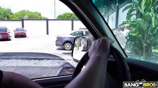 2019-09-11-8925971-college-girl-fucks-hard_720