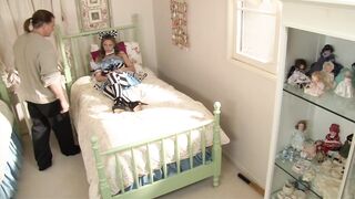 2017-04-16-142125-petite-teen-sydney-cole-is-punished-for-not-following-the-rules-720