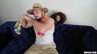 2018-11-30-4061071-crushing-on-cecilia_720