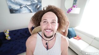 2018-11-30-4061071-crushing-on-cecilia_720