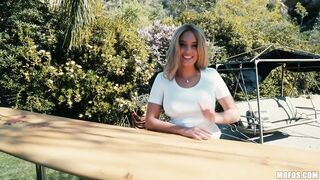 2018-05-04-3008781-athenas-risque-photoshoot_720