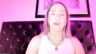 2023-04-19-double-denial-ama-casey-kisses-kylie-le-beau-bts_720