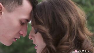 2018-02-01-4243971-huge-cock-satisfies-milf-next-door_720