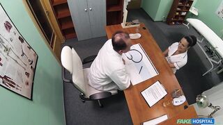 2015-03-20-4084871-hot-new-nurse-shows-doctor-why-shes-best-for-the-job_720