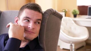 2017-09-26-4220451-freckled-redhead-has-romantic-sex_720