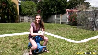 2016-06-19-10675-foxy-roxy_720