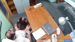 2014-12-29-4084331-sexy-patient-has-a-big-surprise-for-the-dirty-doctor_720