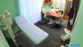 2014-12-29-4084331-sexy-patient-has-a-big-surprise-for-the-dirty-doctor_720