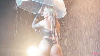 2022-12-03-8331301-totm-soaking-wet_720