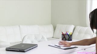 2014-11-07-4080261-shy-sweet-brunette-needs-cash_720