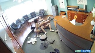 2014-11-13-4086521-doctor-enjoys-both-nurse-and-patient-sucking-and-fucking-his-cock_720