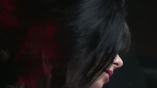 2017-07-23-4235161-young-french-girl-and-older-woman_720