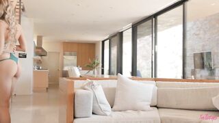 2022-10-15-8109051-who-wore-it-best_720