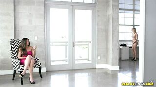 2016-04-28-10656-slit-licks_720