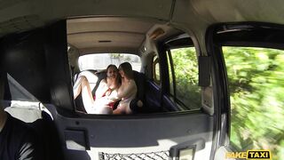 2014-11-27-4074181-bitchy-hotties-have-to-share-a-cab_720