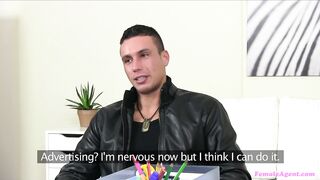 2014-12-02-4080531-hunk-will-do-anything-for-this-job_720