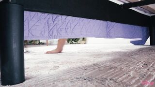 2024-09-14-10407601-nerdy-roomie-is-a-secret-freak_720