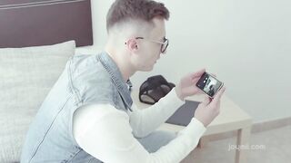 2020-06-12-173308-spying-on-ania-173308-540