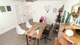 2025-10-24-233162-im-coaches-stress-relief-s2e1_960