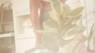 2021-06-05-4453301-totm-jenna-foxx_720