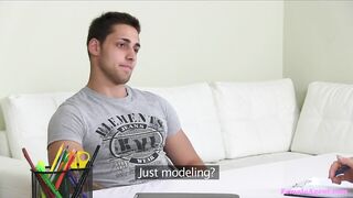 2014-10-21-4078161-stud-is-a-challenge-for-hot-agent_720