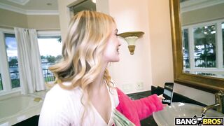 2019-04-23-8932621-anastasia-fucks-her-bodyguard_720