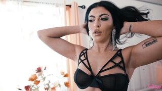 2024-08-10-10303271-driving-miss-ritchie_720