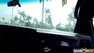 2018-10-24-8956001-oktober-breasts_720