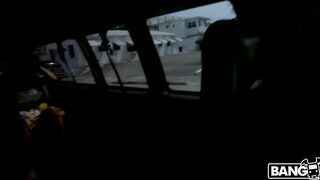 2018-10-24-8956001-oktober-breasts_720