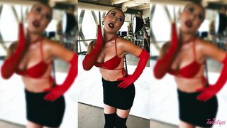 2022-10-01-8097891-totm-strike-a-pose_720