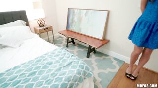 2018-01-03-2993221-groom-bangs-the-bridesmaid_720