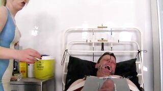 2015-01-05-394-the-orgasm-clinic_h265