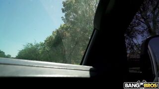 2019-05-15-8933811-kiara-fucks-for-the-love-of-money_720