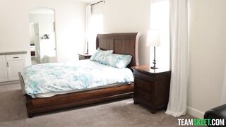 2022-10-01-20389-lily_thot_720