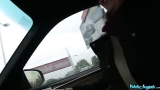 2014-11-25-4069241-backseat-sex-with-pretty-hitchhiker_720